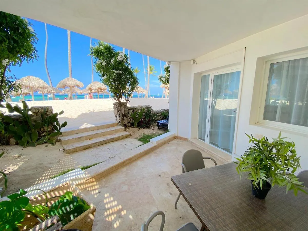 Los Corales Villas And Suites - Beach Club, Spa, Restaurants 蓬塔卡纳 度假村